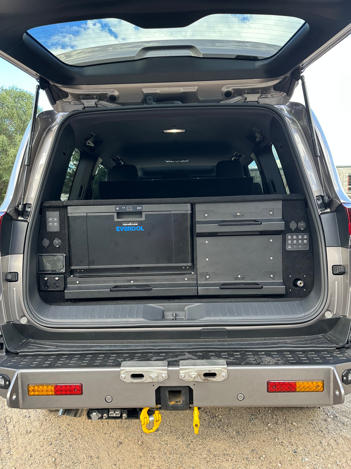 Zennith Discoverer - 40L Evakool Fridge Drawer, Kitchen Drawer, 2 Storage Drawer - SIGNATURE SERIES