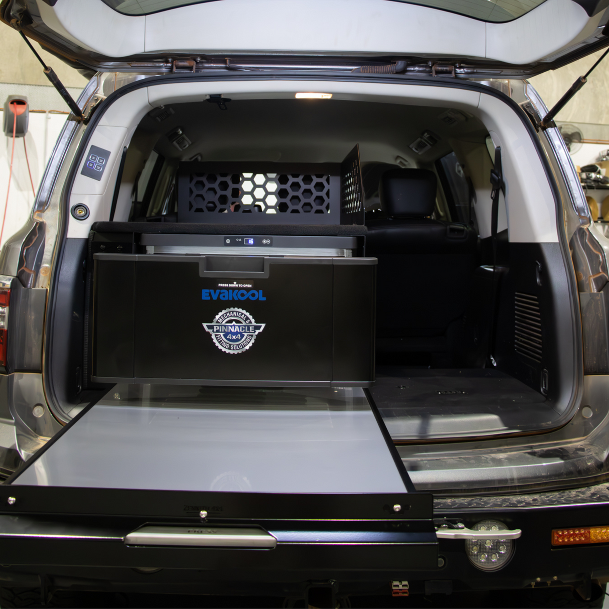 Zennith Discoverer Module - 40L Fridge Drawer & Kitchen (Long version - Y62)