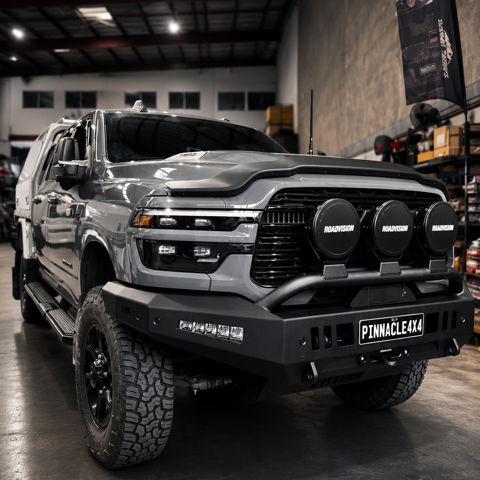 USA TRUCK BUILDS & SERVICING