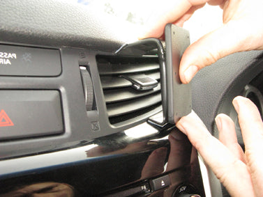 Centre Mount for Nissan Navara NP300 Yrs:16-23