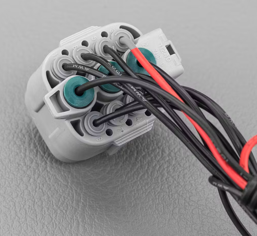 Stedi Toyota Landcruiser 200 series piggy back adaptor