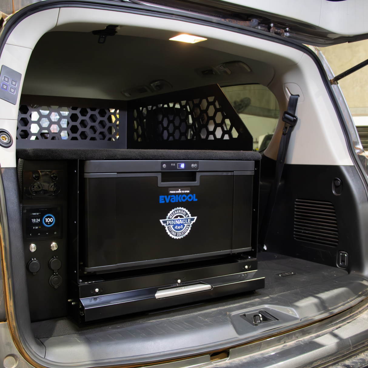 Zennith Discoverer Module - 40L Fridge Drawer & Kitchen (Long version - Y62)