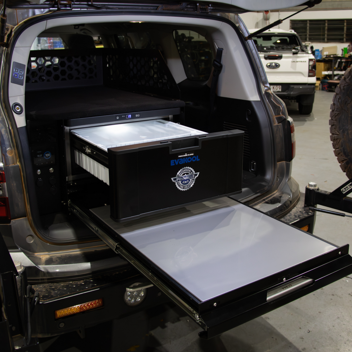 Zennith Discoverer Module - 40L Fridge Drawer & Kitchen (Long version - Y62)