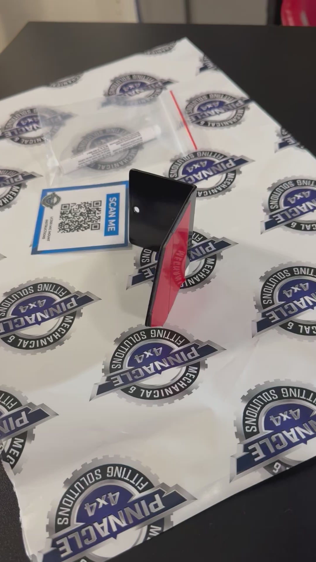 Toyota Landcruiser 300 Series UHF Handpiece Mount